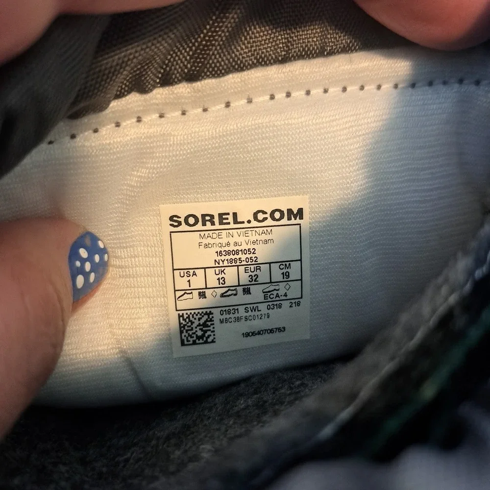 Sorel Kids Flurry Snow Boots Grey Lime Green Waterproof Winter  Size 1